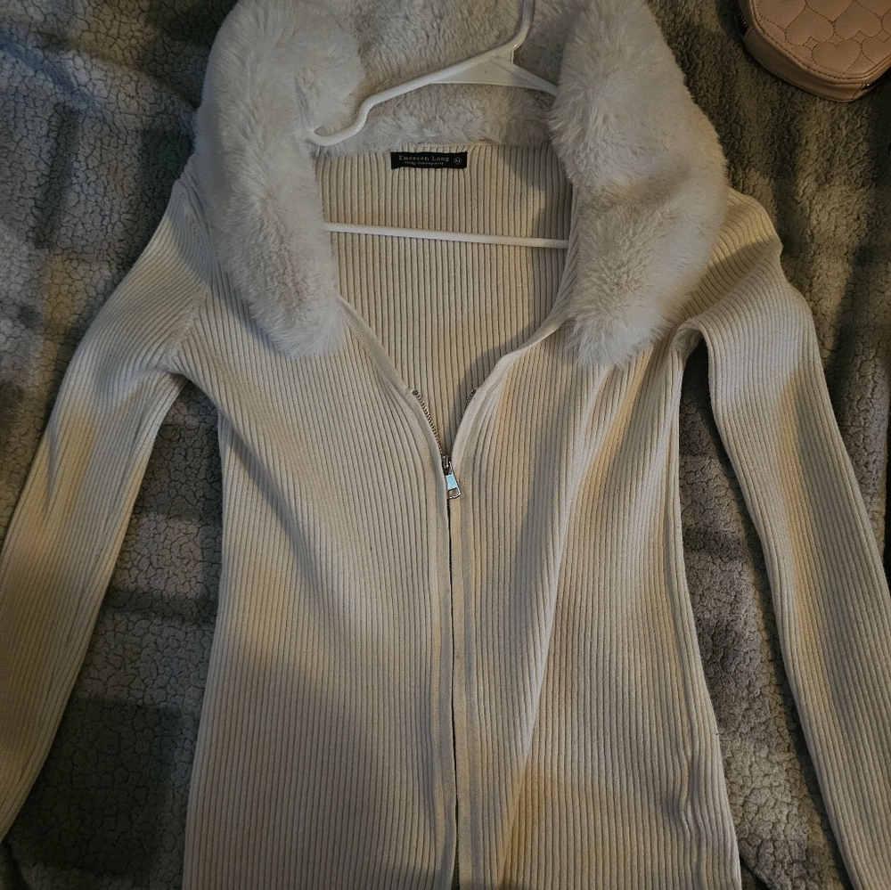 Faux Fur White Jacket Emerson Lang
